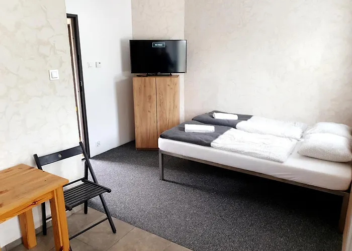 汽车旅馆 布米兰楼旅馆