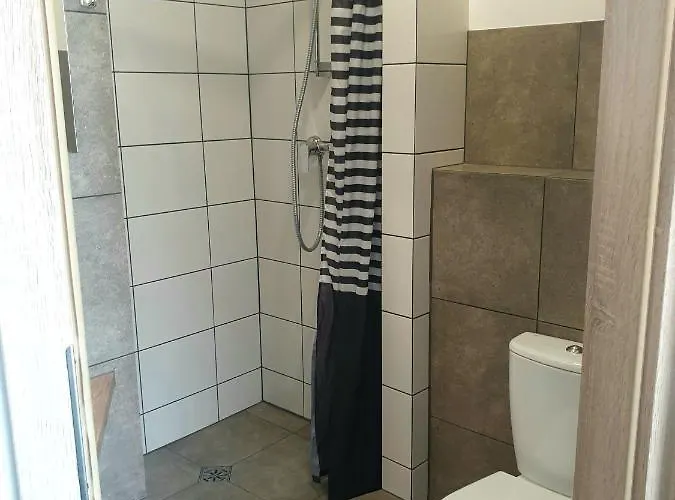 汽车旅馆 布米兰楼旅馆