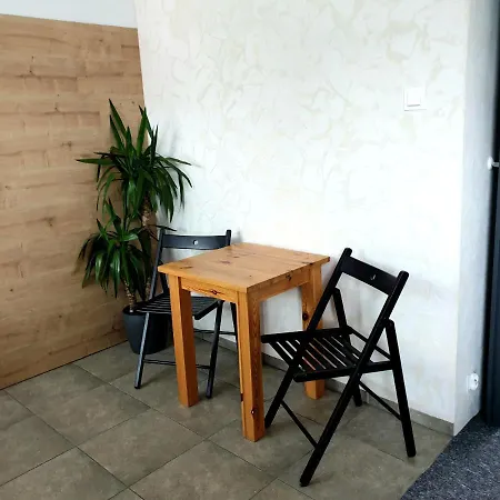 Boomeranghouse Μοτέλ *