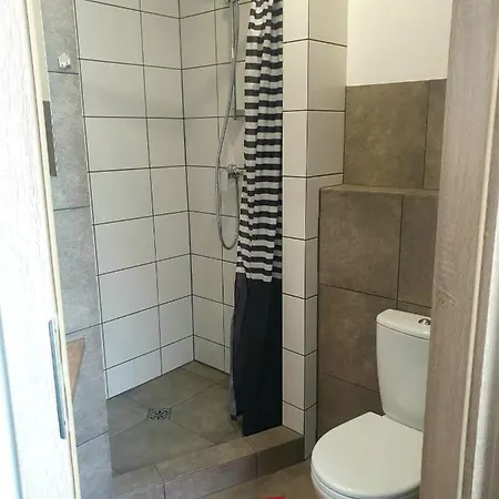 汽车旅馆 布米兰楼旅馆