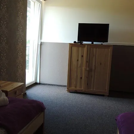 汽车旅馆 布米兰楼旅馆